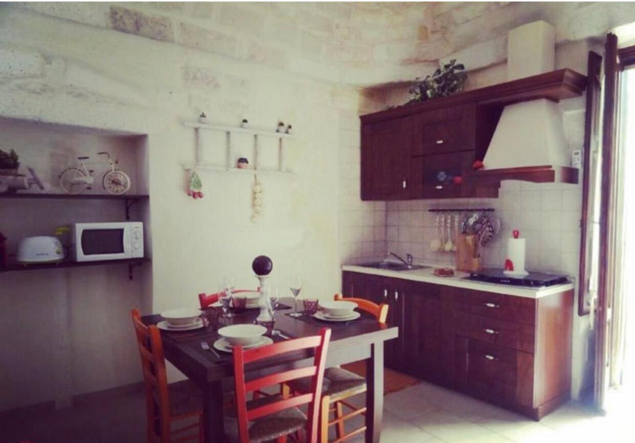 Casetta “Arte Su Pietra” Ostuni Buitenkant foto